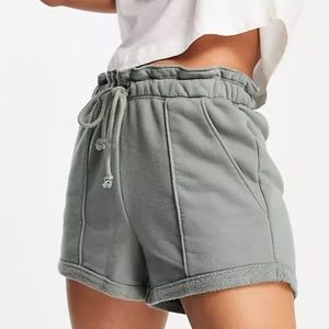 Abercrombie & Fitch Soft A&F Collection Paperbag Shorts in Green Size Small